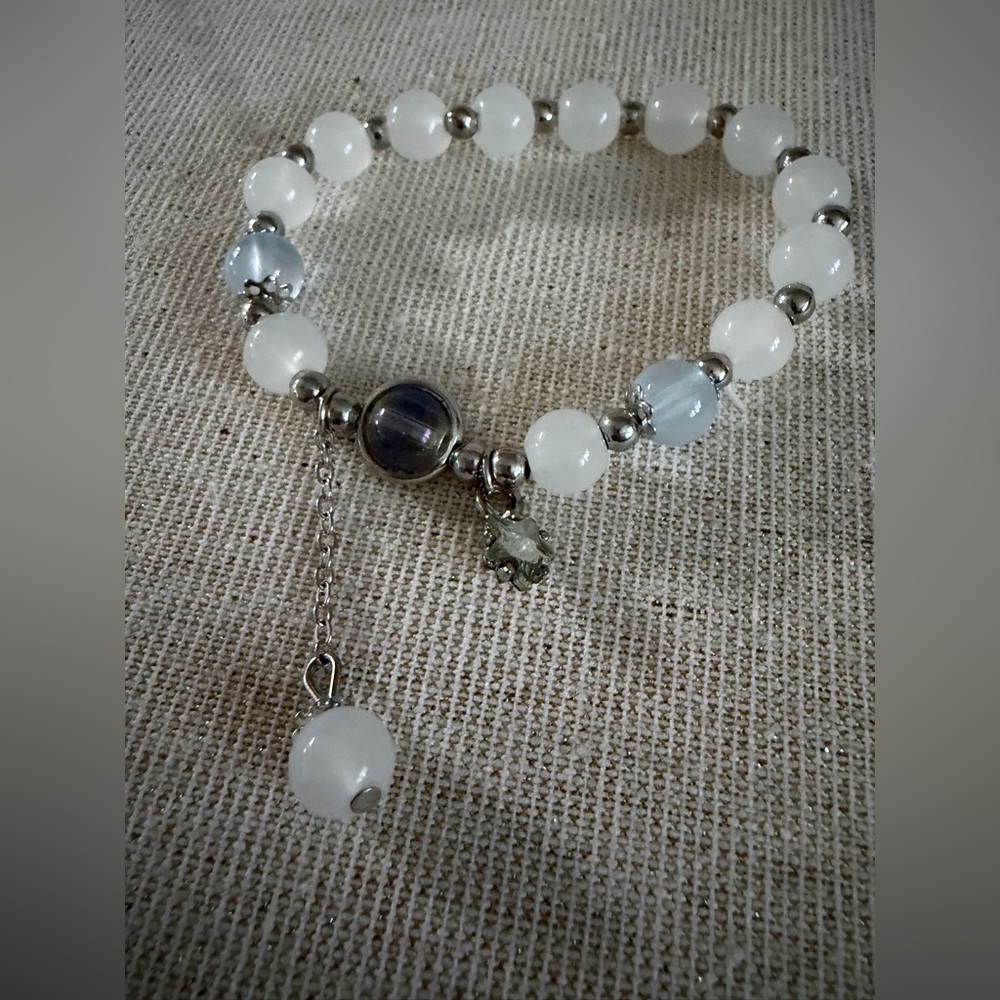 White Beaded Stretch Bracelet with Silver Accents